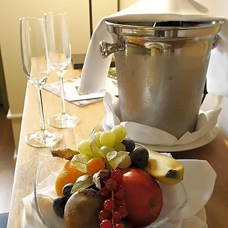 Hotel Weinkastell Zum Weissen Ross Kallstadt