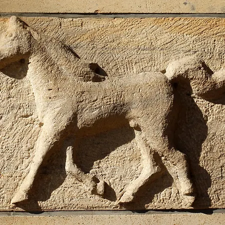 فندق Weinkastell Zum Weissen Ross 3*