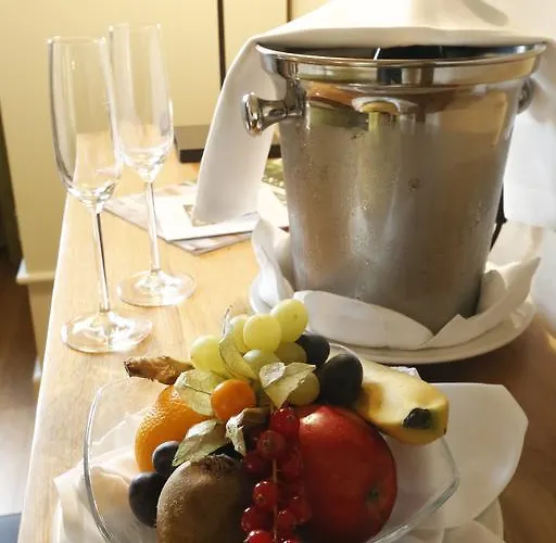 Weinkastell Zum Weissen Ross 호텔 칼슈타트